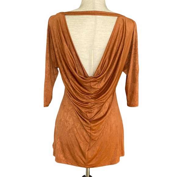 DAYTRIP Open Back Embellished Top Small - Picture 4 of 5